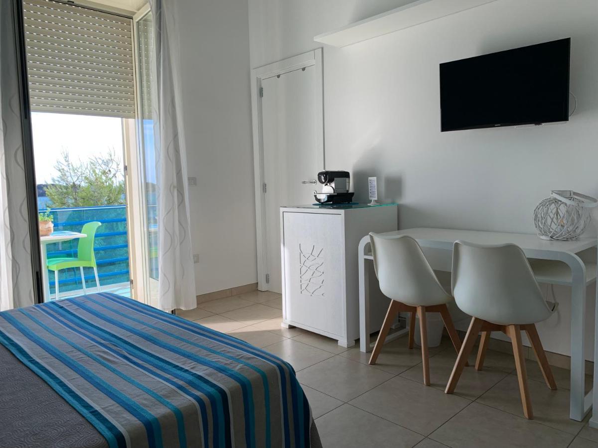 Frontemare Rooms Porto Cesareo Eksteriør bilde